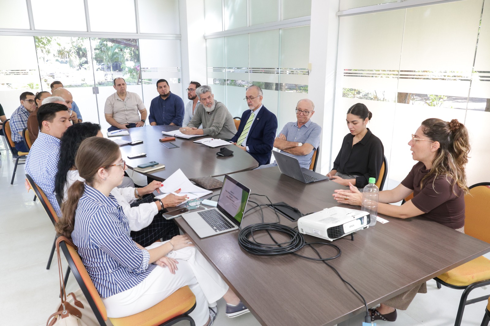 Imagen de noticia: Alcaldía impulsa alianza público-privada y académica para convertir al Distrito 1 en un Distrito Modelo